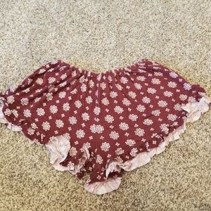 Flowy ruffled highwaisted shorts